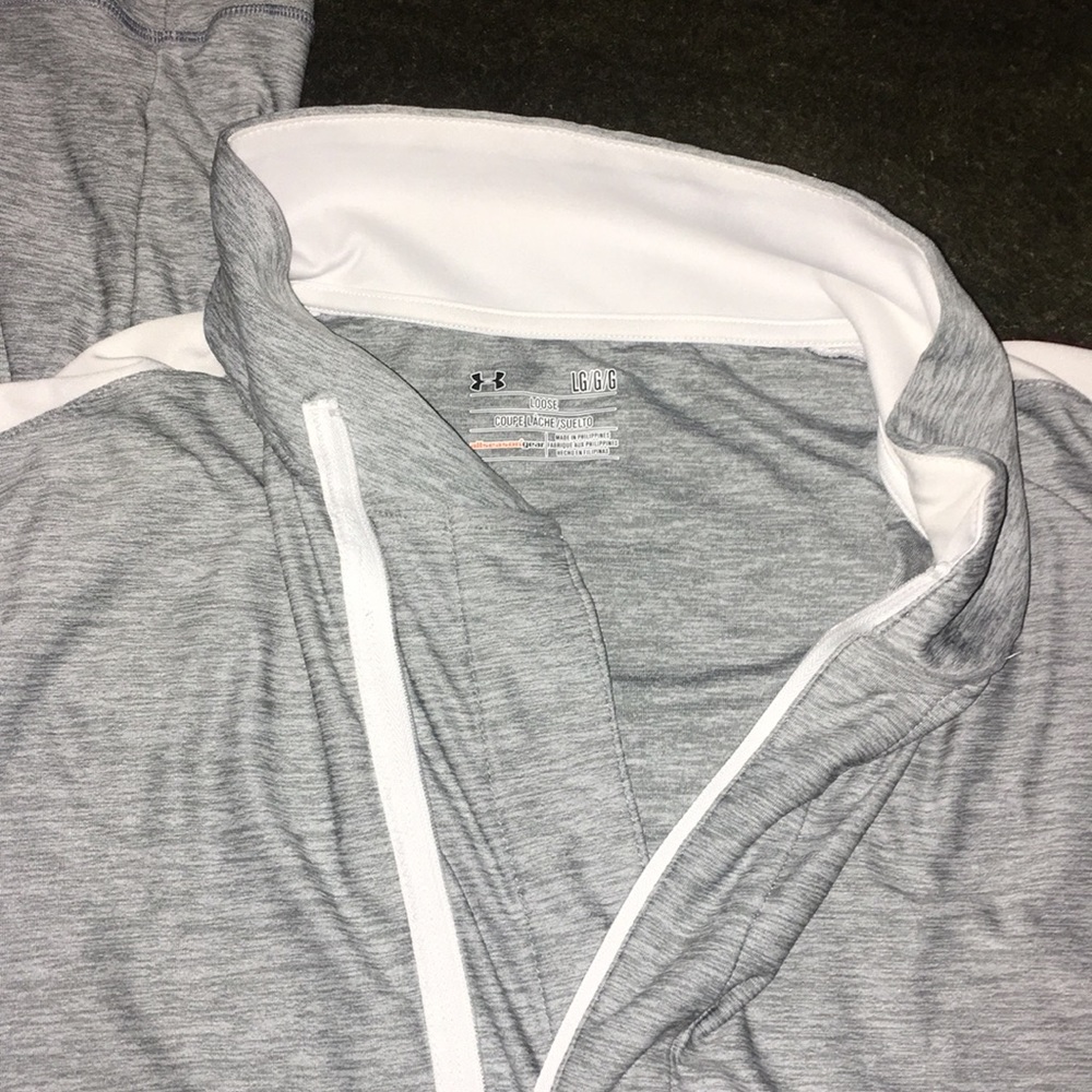 Under Armour Golf Quarter Zip - Picture 3 of 3